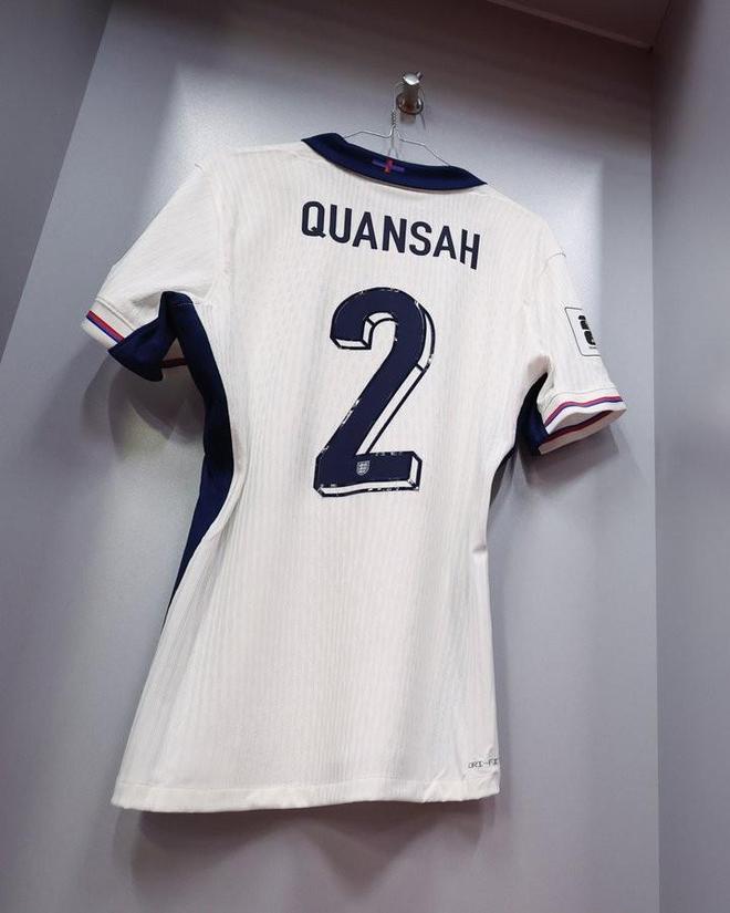 首发出战阿尔巴尼亚，22岁夸安