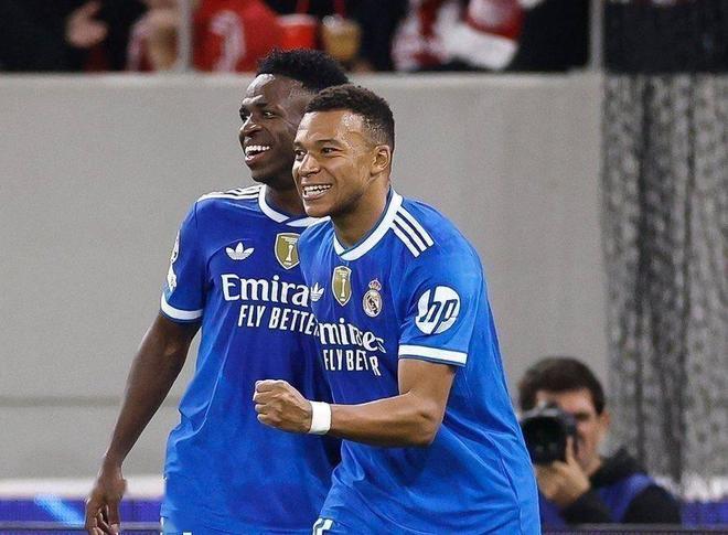 姆巴佩大四喜救主，6分42秒戴