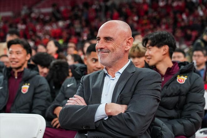 中超最佳主教练入围名单引争议 穆斯卡特意外缺席