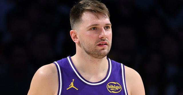 湖人119比132不敌马刺无缘NBA杯四