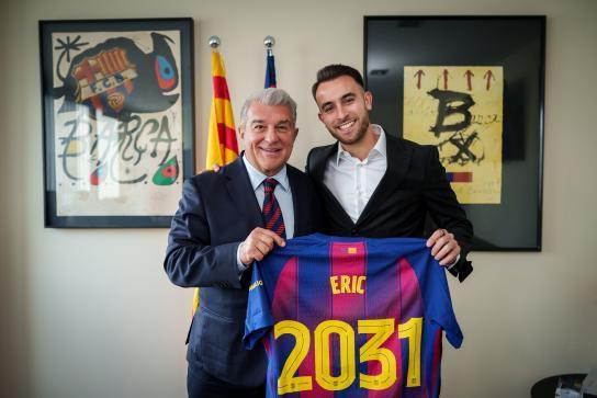 埃里克-加西亚与巴萨续约五年：谈心路历程