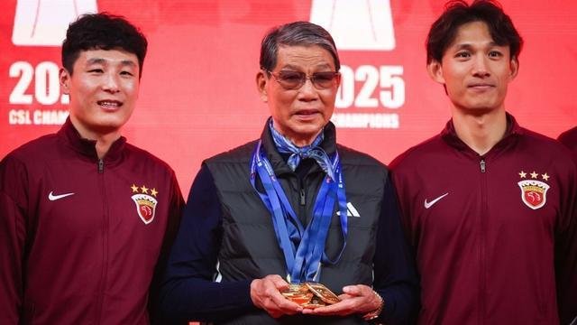 武磊：这一年错过比赛，但没错过