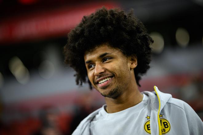 阿德耶米深度专访：从角旗庆祝到