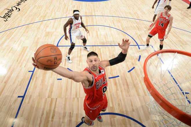 活塞108-93战胜公牛 斯图尔特31分创生涯新高